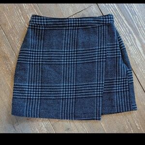 Abercrombie & Fitch wool blend grey/black/white plaid mini skirt women's size S